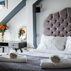 Kamer met een Queen Size Bed